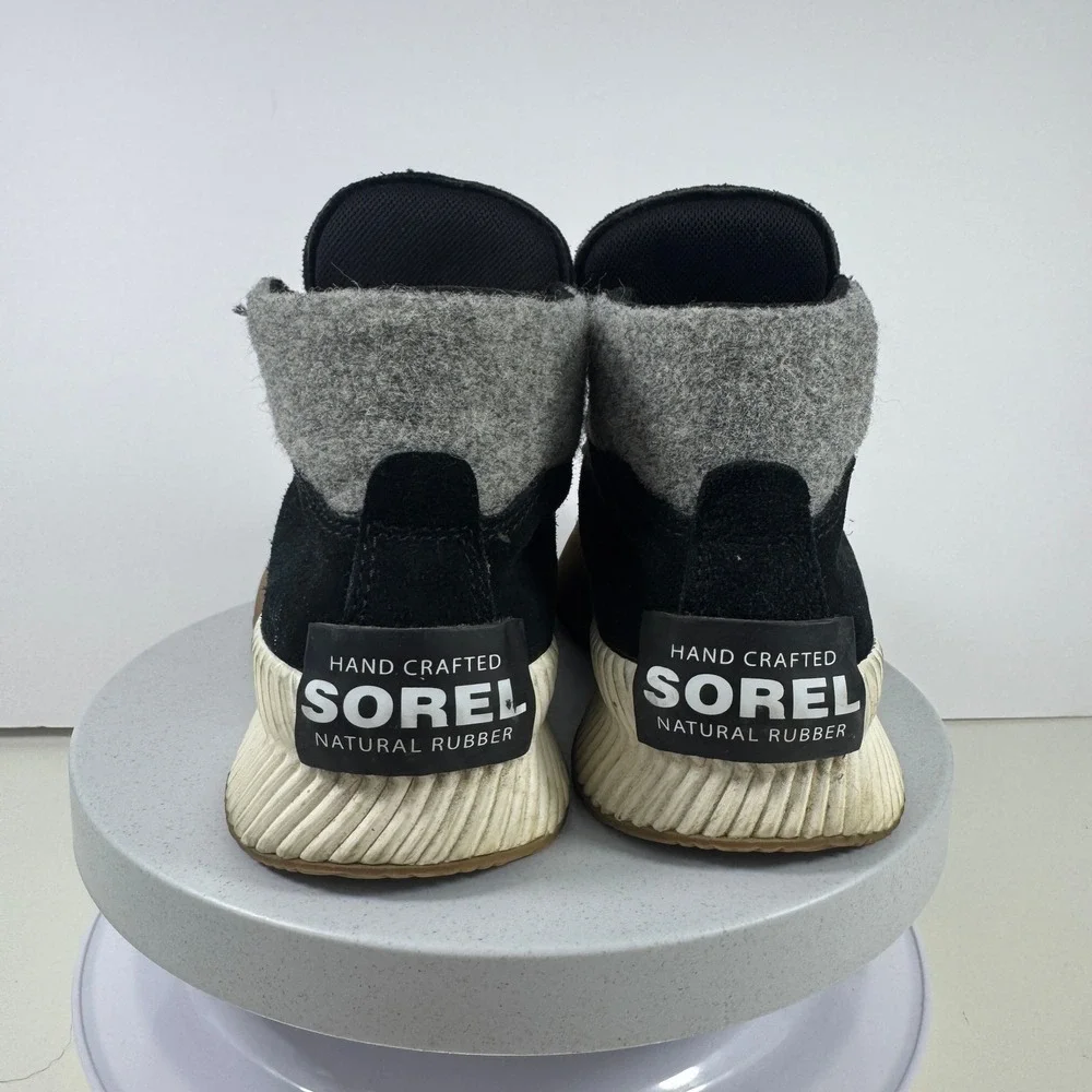 Sorel Kids Out N About III Conquest Waterproof Suede Boots Black Size 4